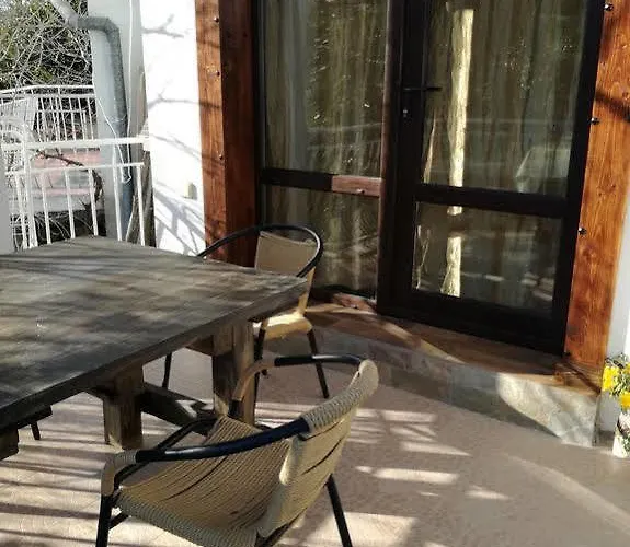 Fanny Konukevi Sinemoretz